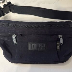 Hedgren black waist pack Intuitive  design smart functionality free to move